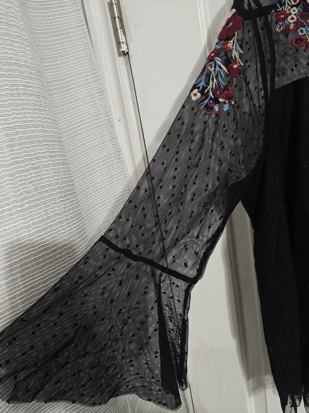 Lane Bryant Black Sheer Mesh Tunic with Floral Embroidered Shoulders 22/24 - Picture 3 of 3